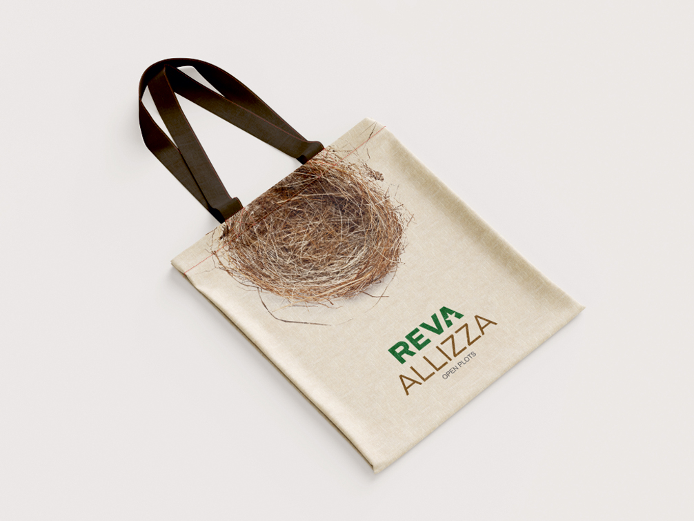 Reva Allizza 8
